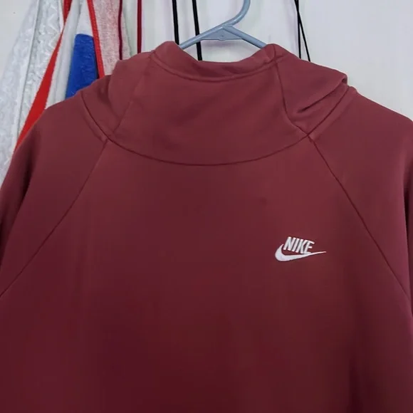 Nike woman’s pullover sweater cowl neck - Picture 2 of 7
